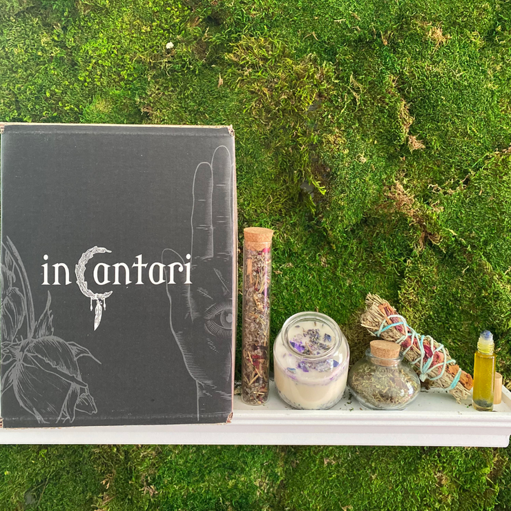 Clarity Ritual consists of bathing ritual , candle, herbal burn bundle, herbal tea, anointing oil and dream journal